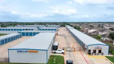 self storage units tomball