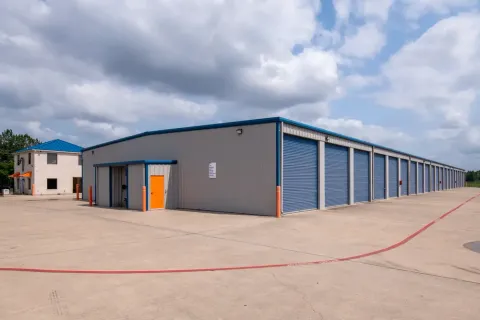 drive up storage