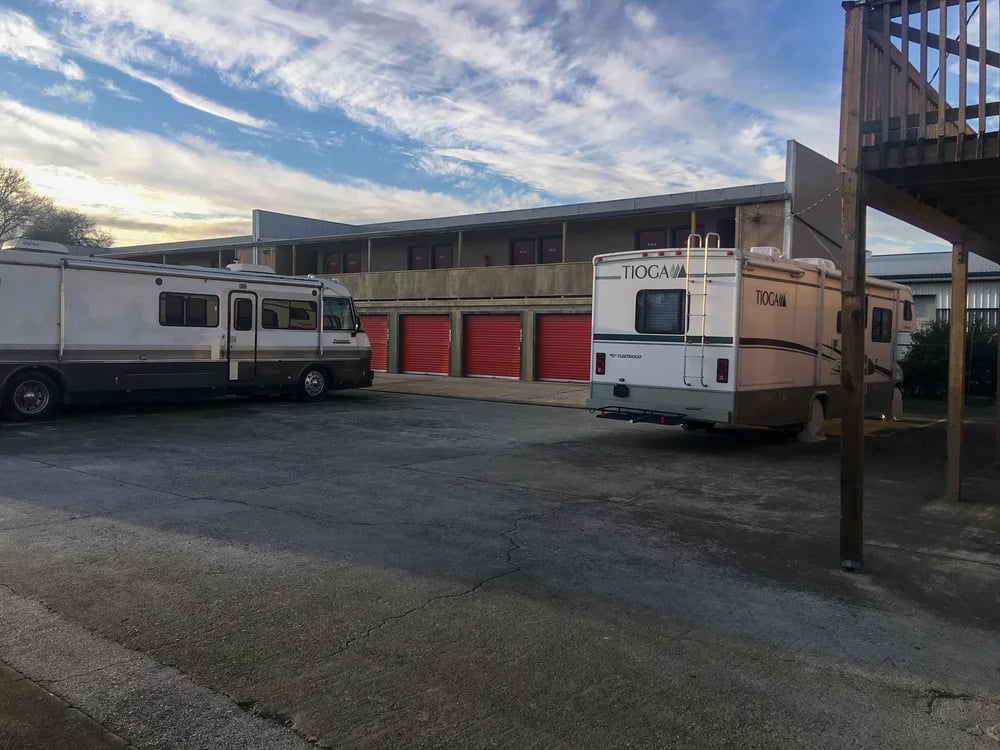 self storage units Middletown