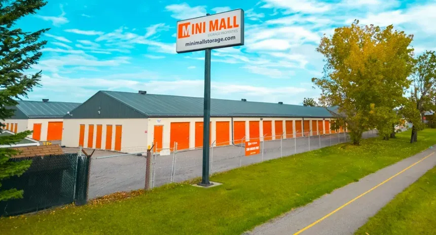 Mini Mall Storage