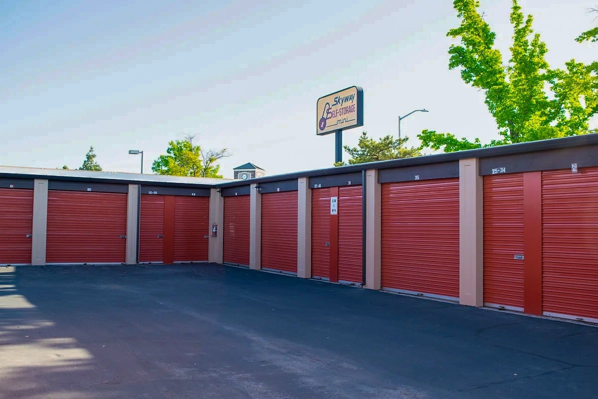Skyway Storage Drive-Up